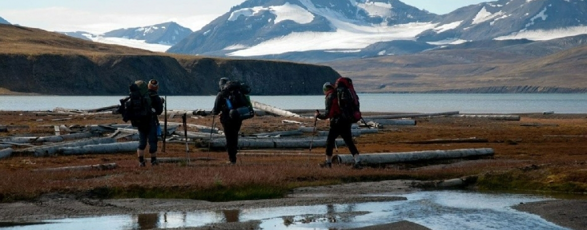 TripTrip-Spitsbergen-poznajemy-Arktykę-trekking-1
