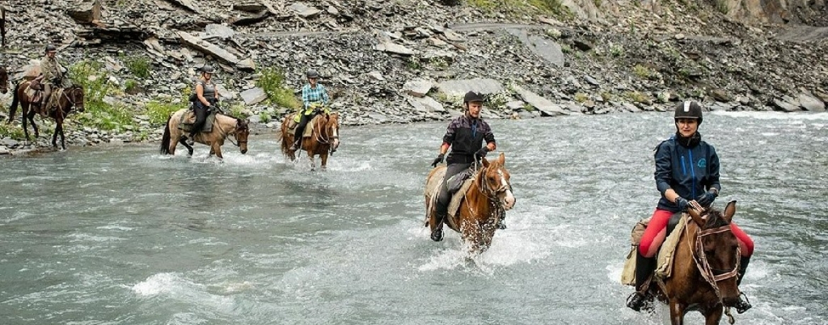 TripTrip-rajd-konny-Gruzja-6