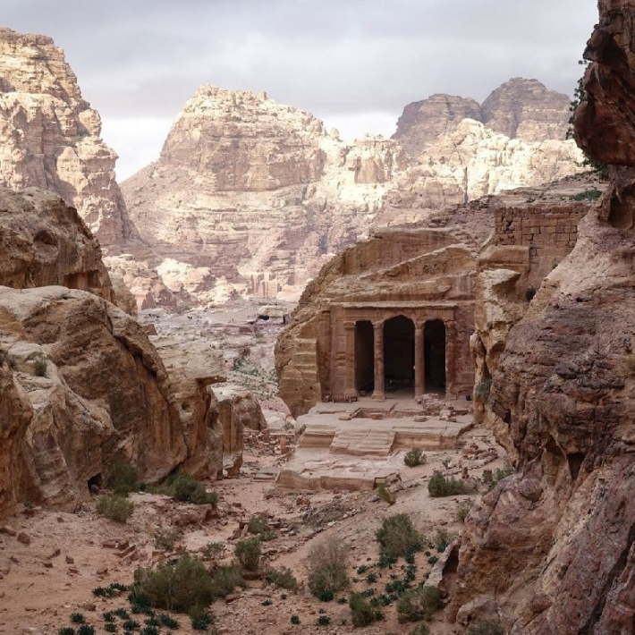 Petra-Amman-pustynia-Wadi-Rum-trekking-Jordania-TripTrip-1
